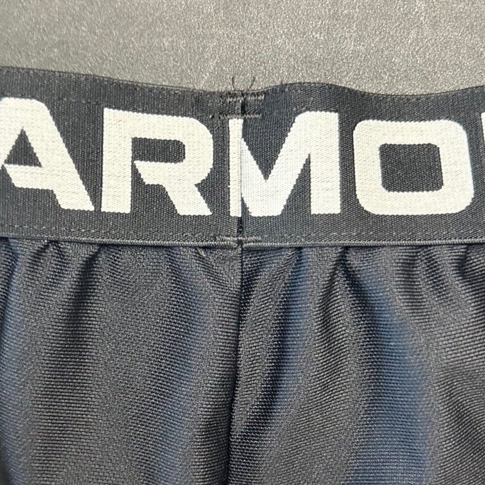 Under Armour Women’s Athletic Loose Play Up Side Strip Shorts Black Size S - Picture 6 of 6